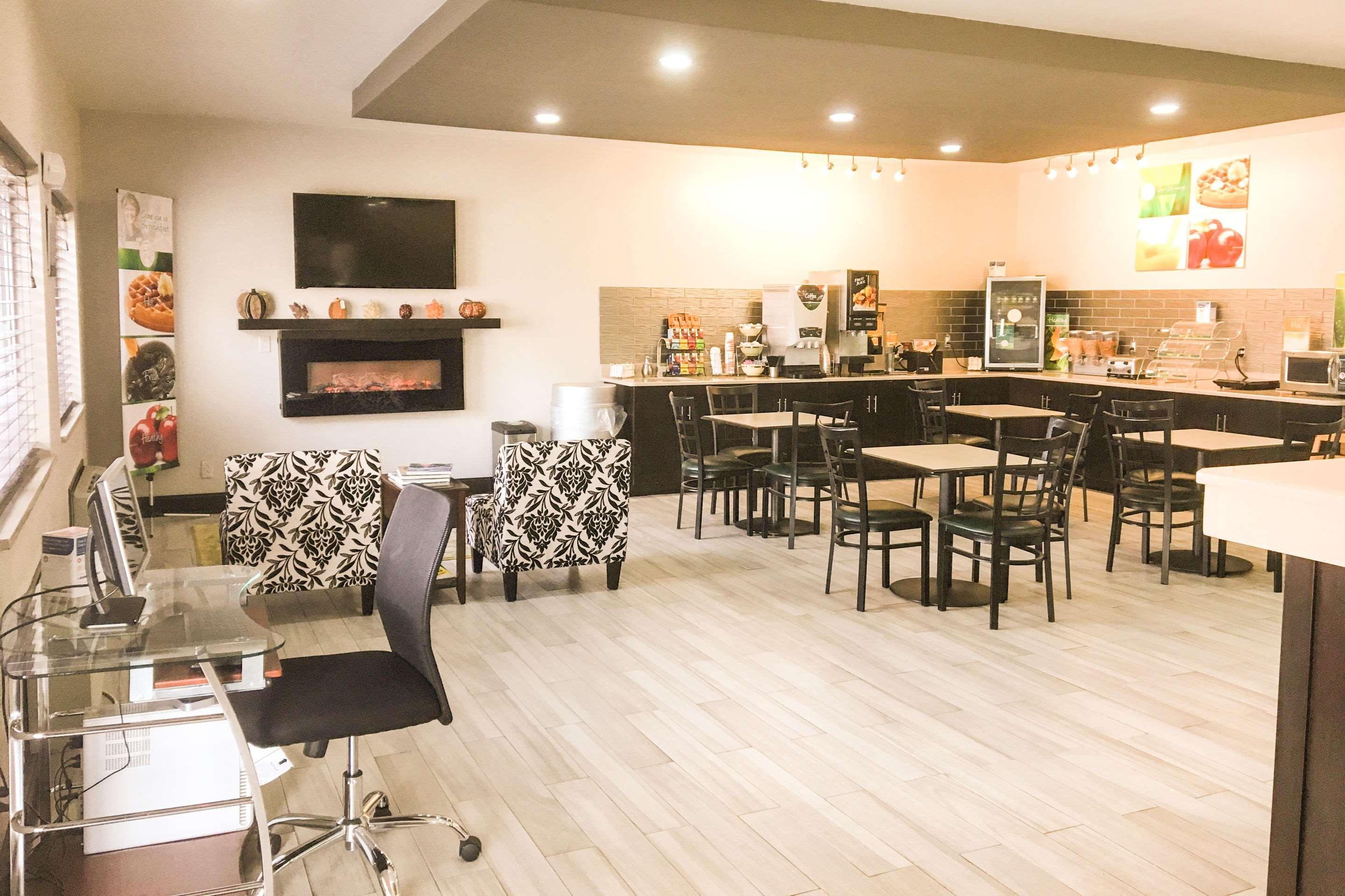 Quality & Near I-55 Hotel