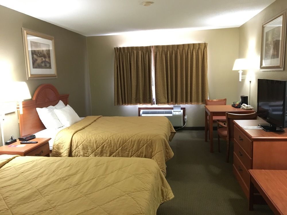 Quality & Near I-55 Hotel 3*